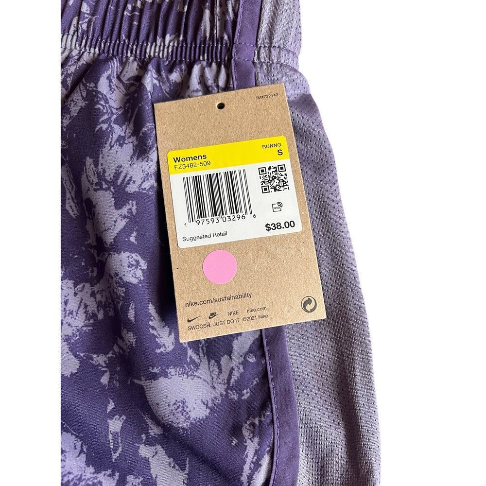 Nike Women’s One Tempo Dri-Fit Running Shorts in Purple Print, size S, NWT! - Picture 2 of 6